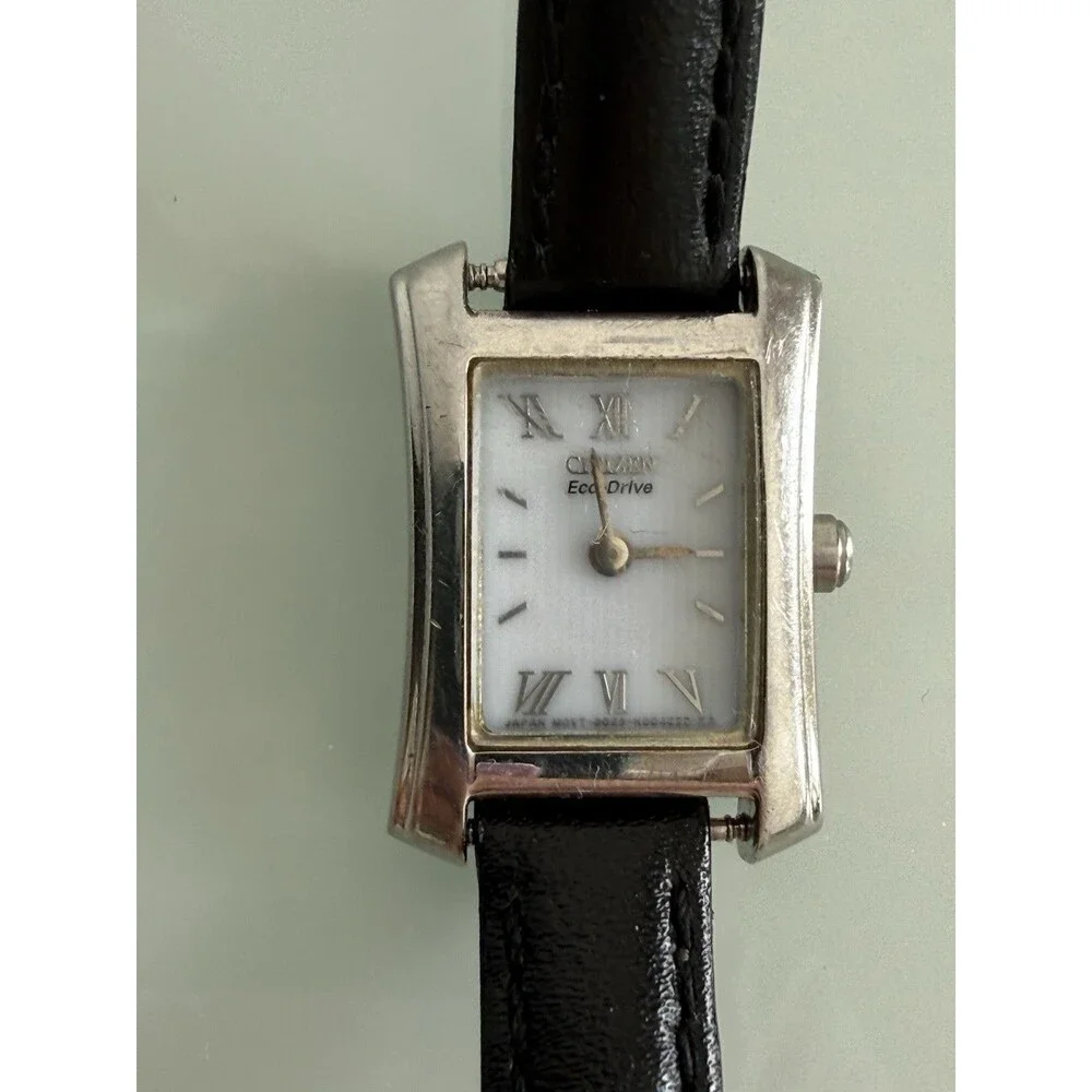 ✿ Citizen Eco-Drive Rectangular Watch Silver Dial Roman Numerals Japan